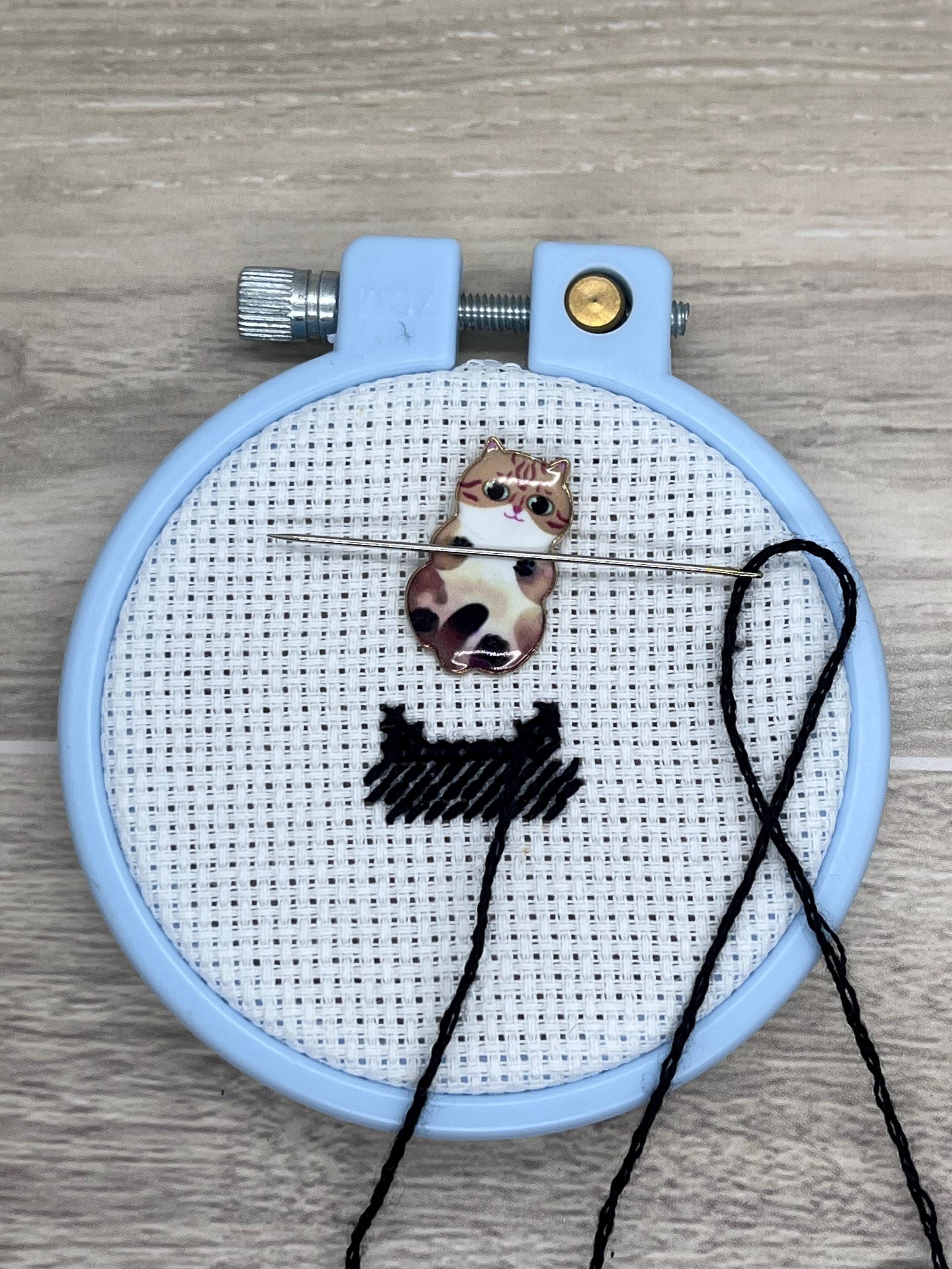 Cat Needle Minders