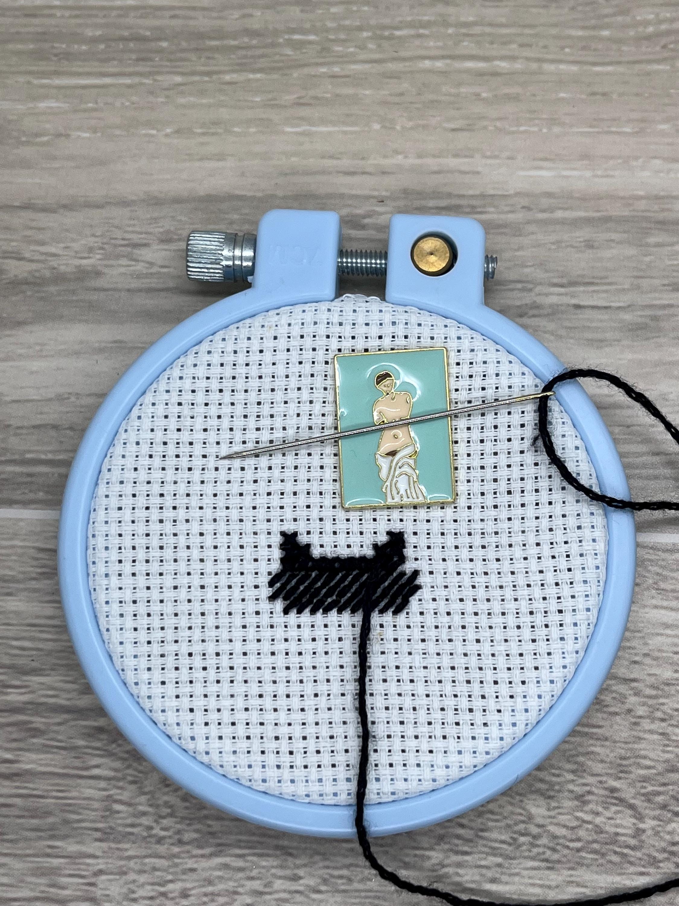 Classic Art Needle Minders