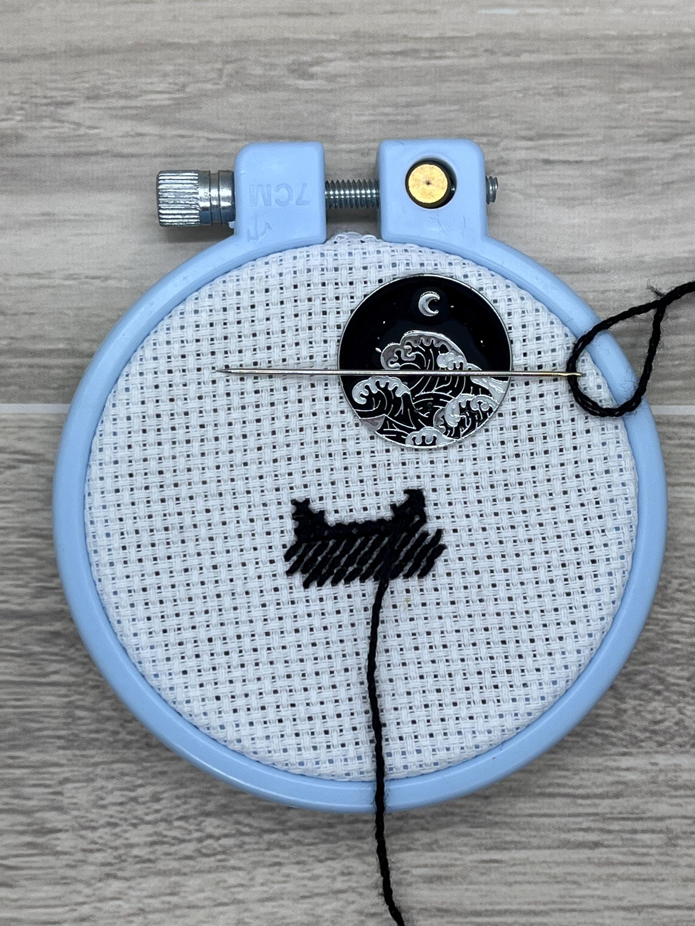 Black and White Landscape Needle Minder