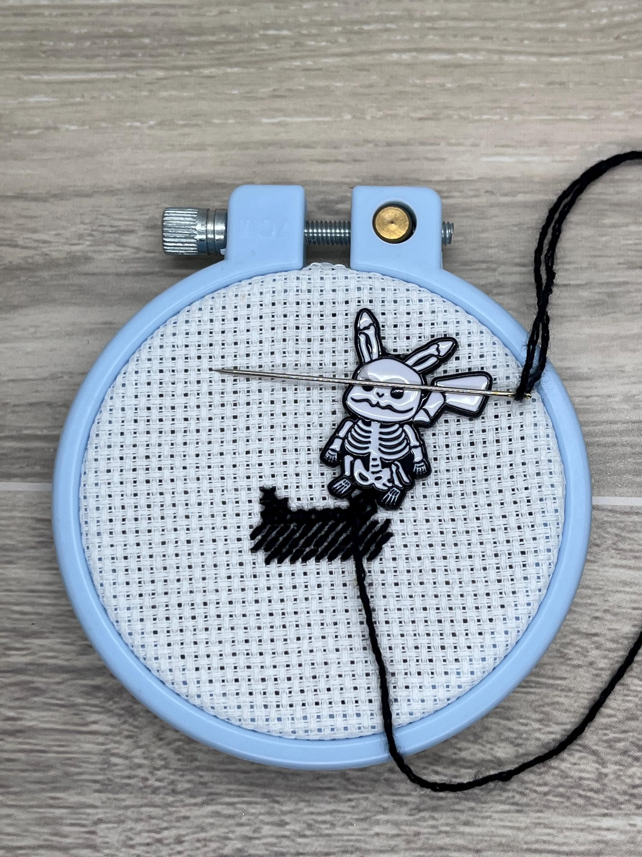 Animal Skeleton Needle Minders