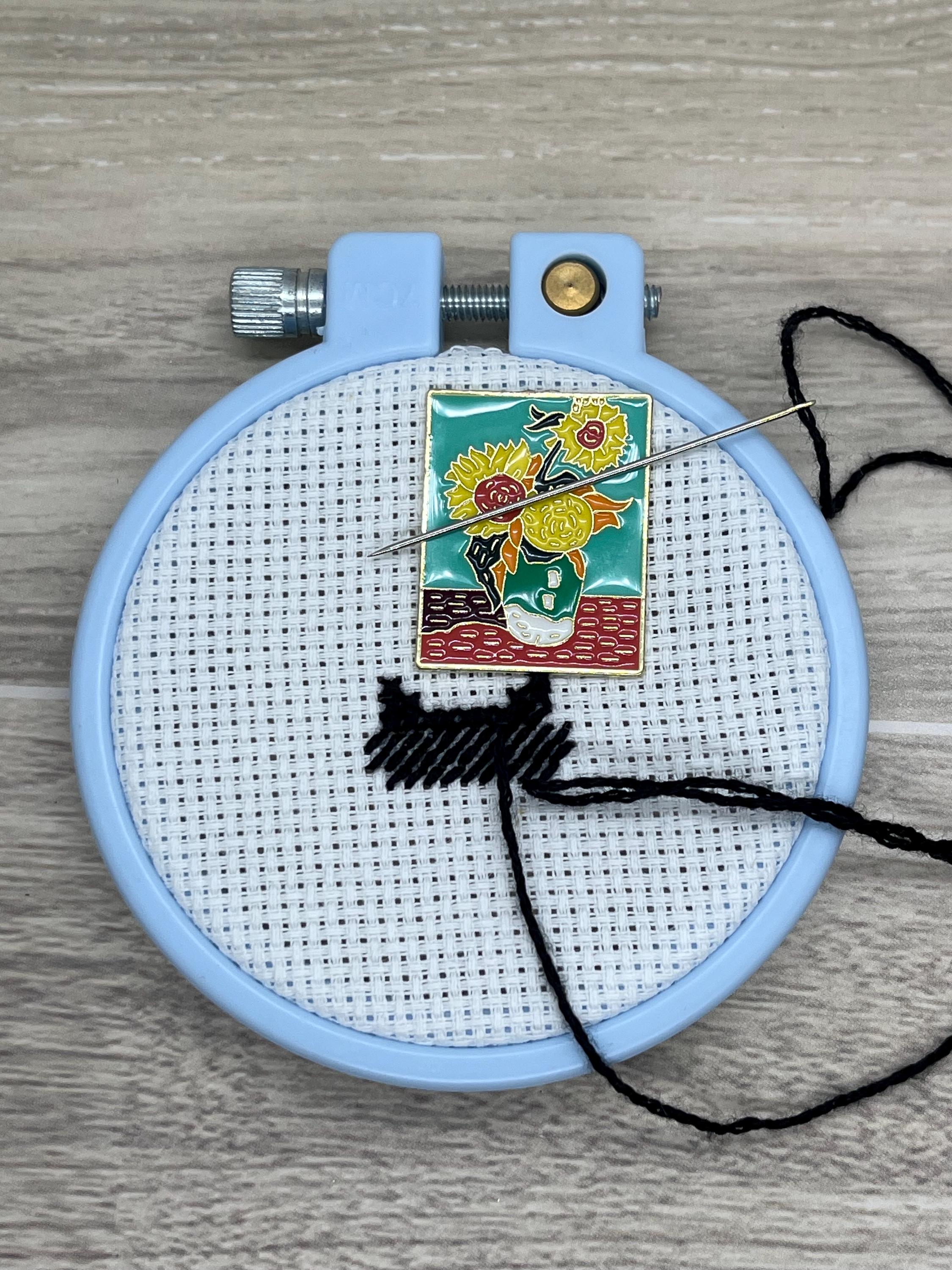 Van Gogh Needle Minders