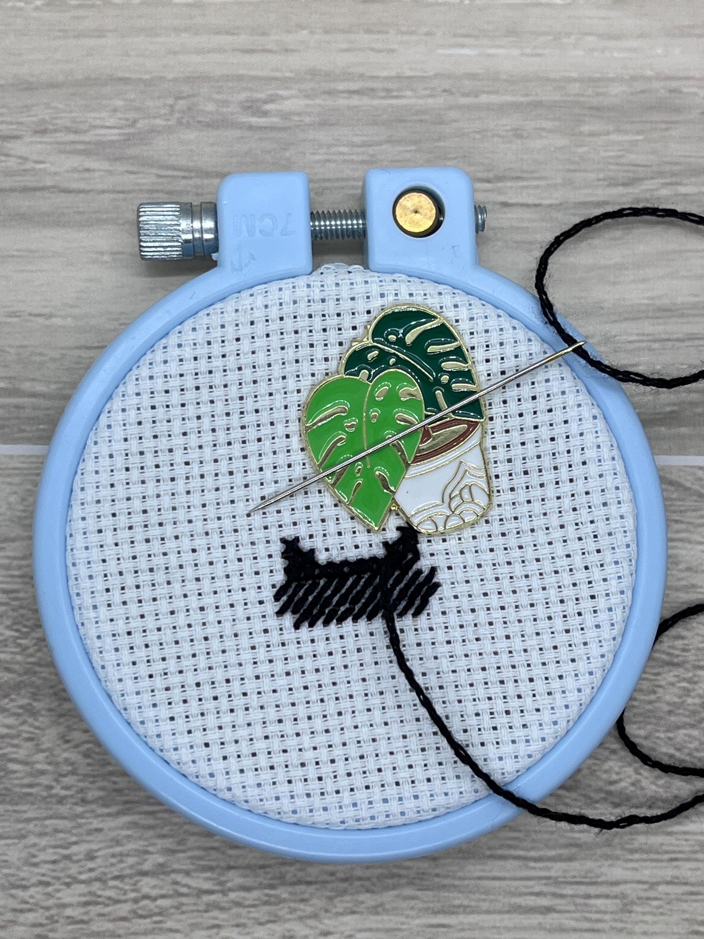 Black Cats and Plants Needle Minders