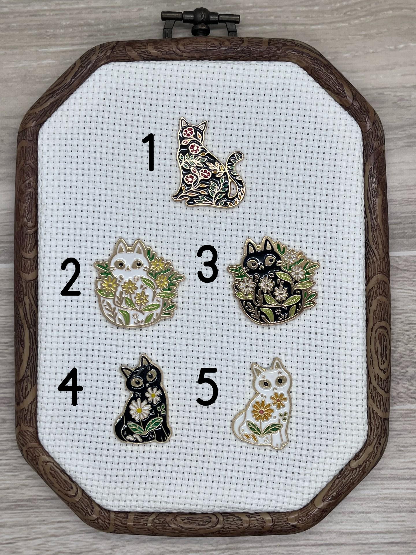 Floral Cats Needle Minders