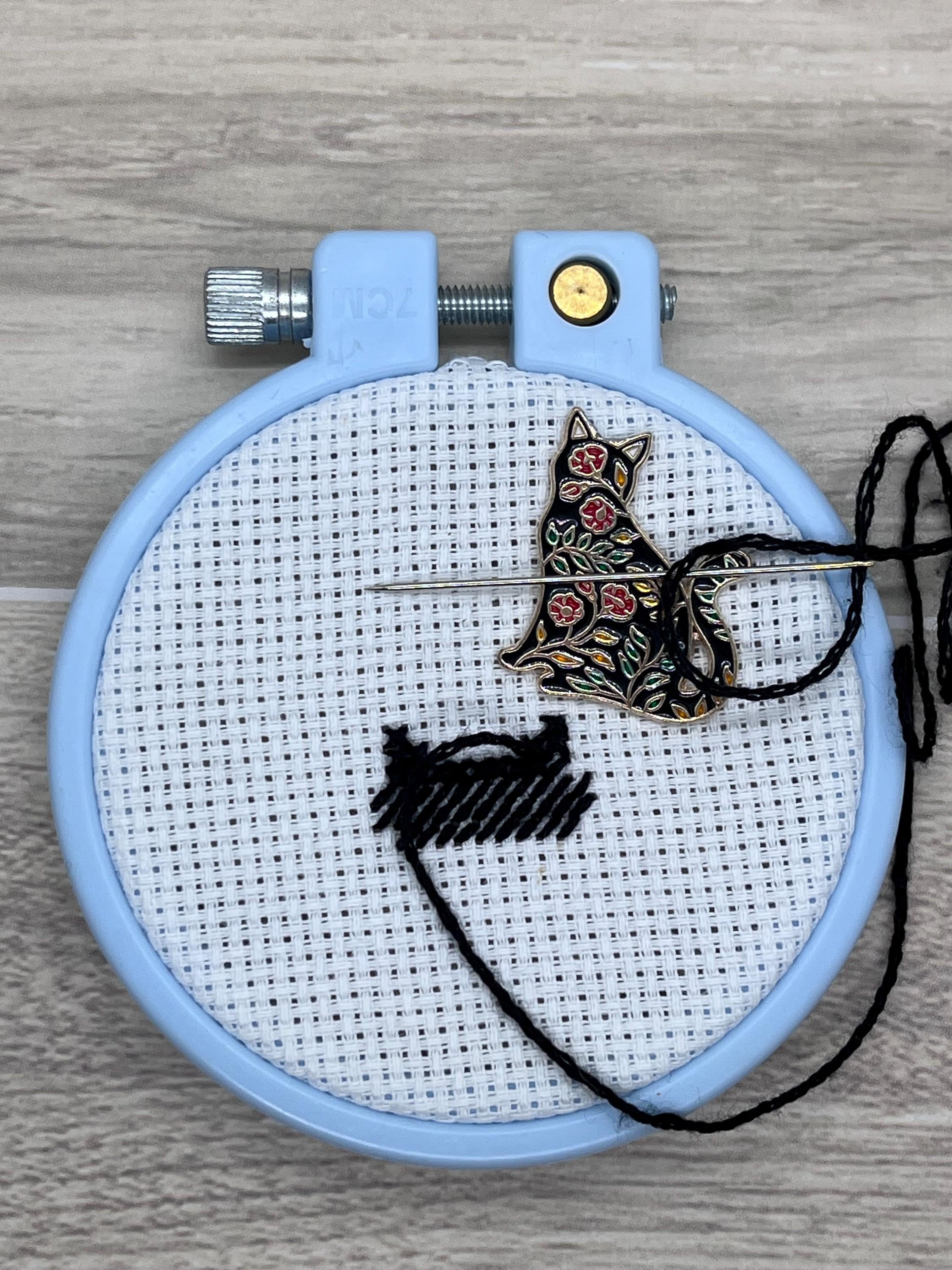 Floral Cats Needle Minders