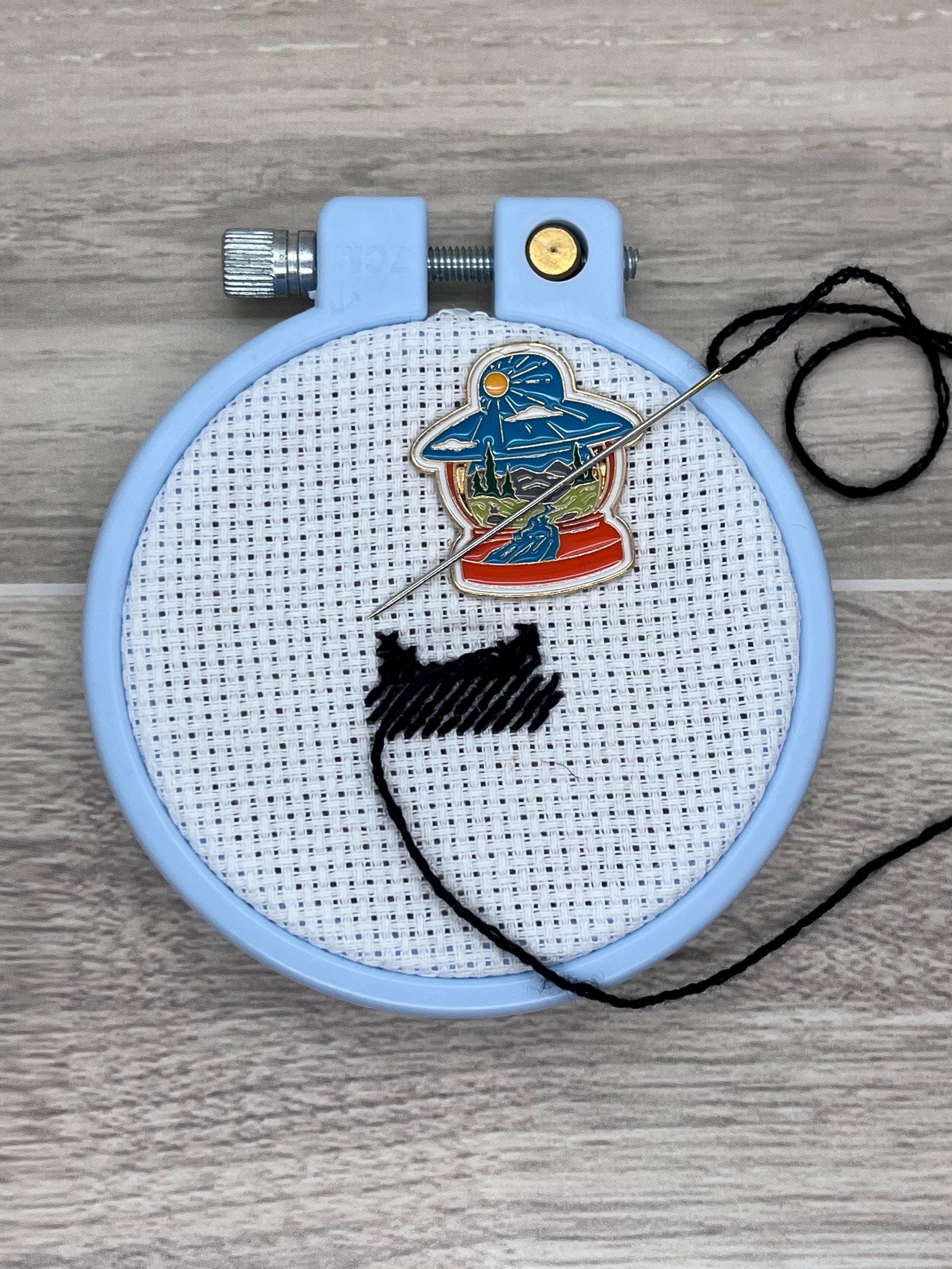 Camping Needle Minder