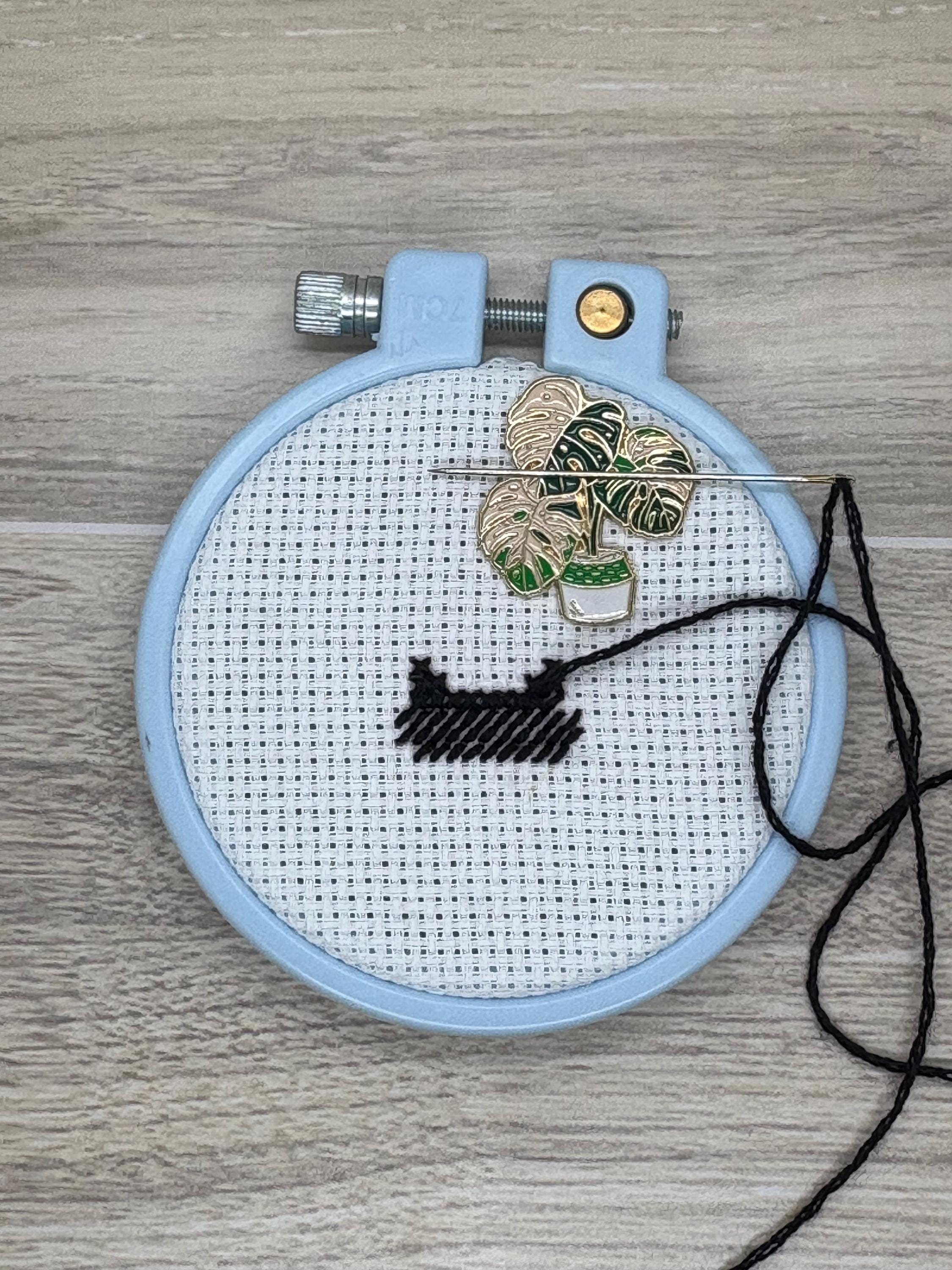 Black Cats and Plants Needle Minders