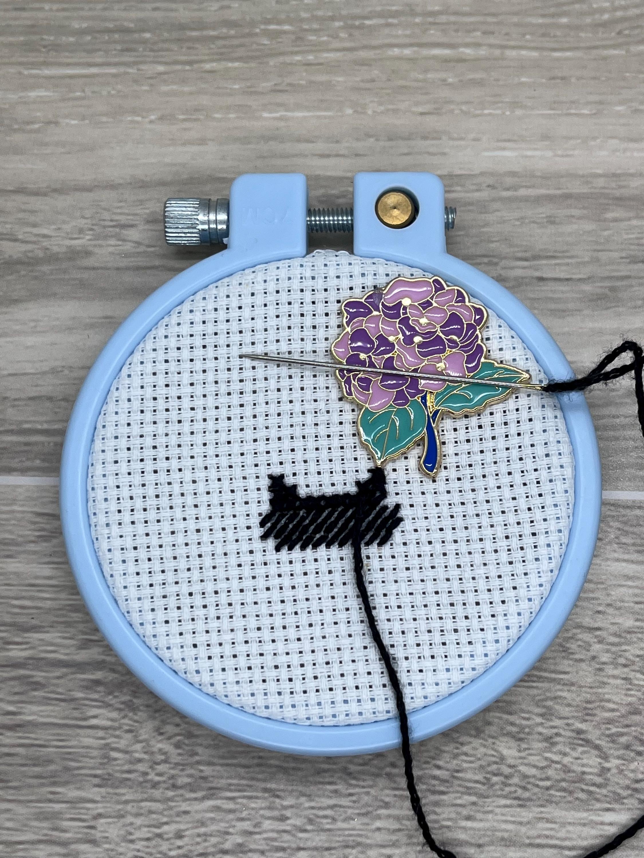 Flowers Needle Minders