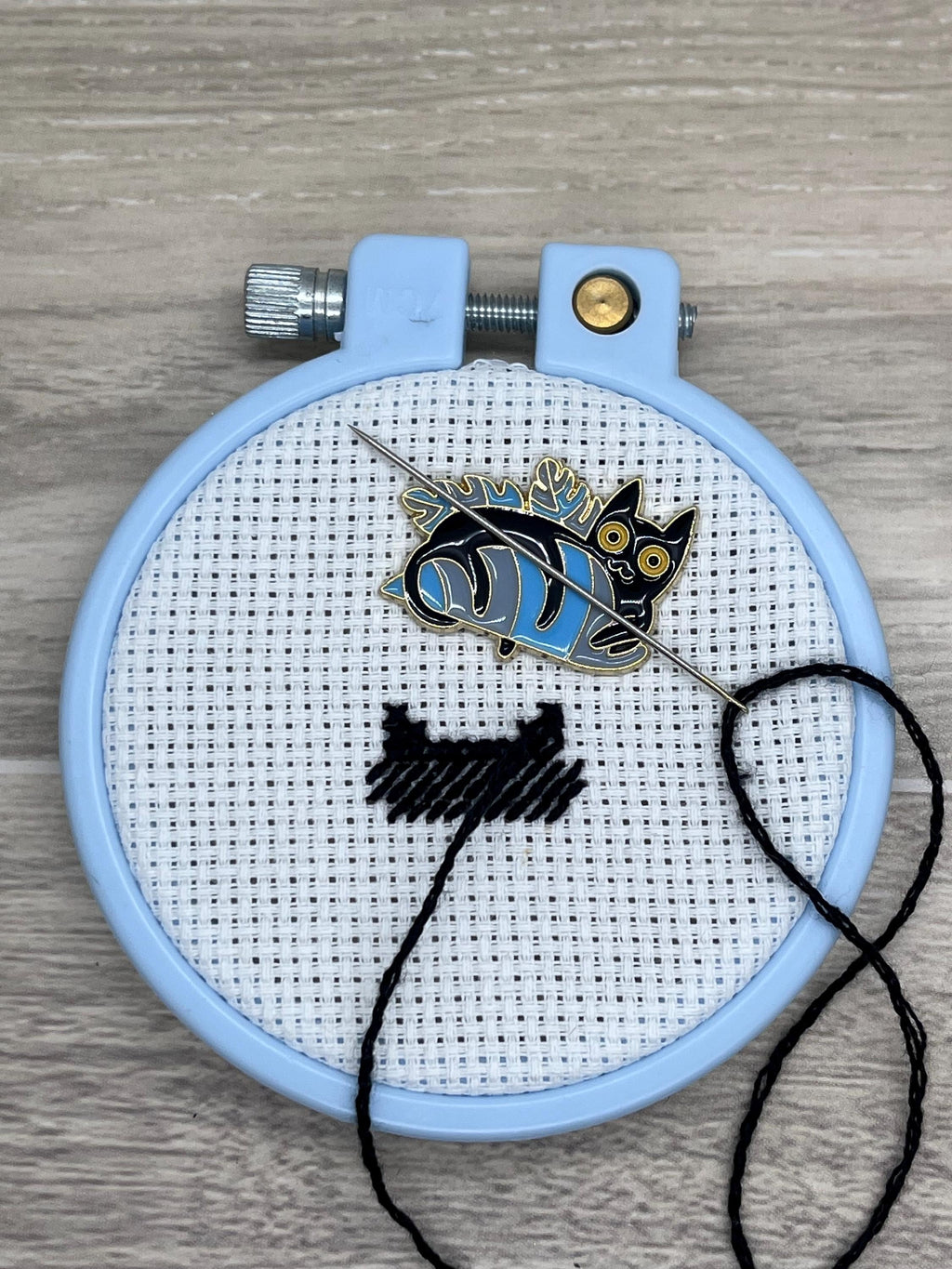 Flower Cat Needle Minders