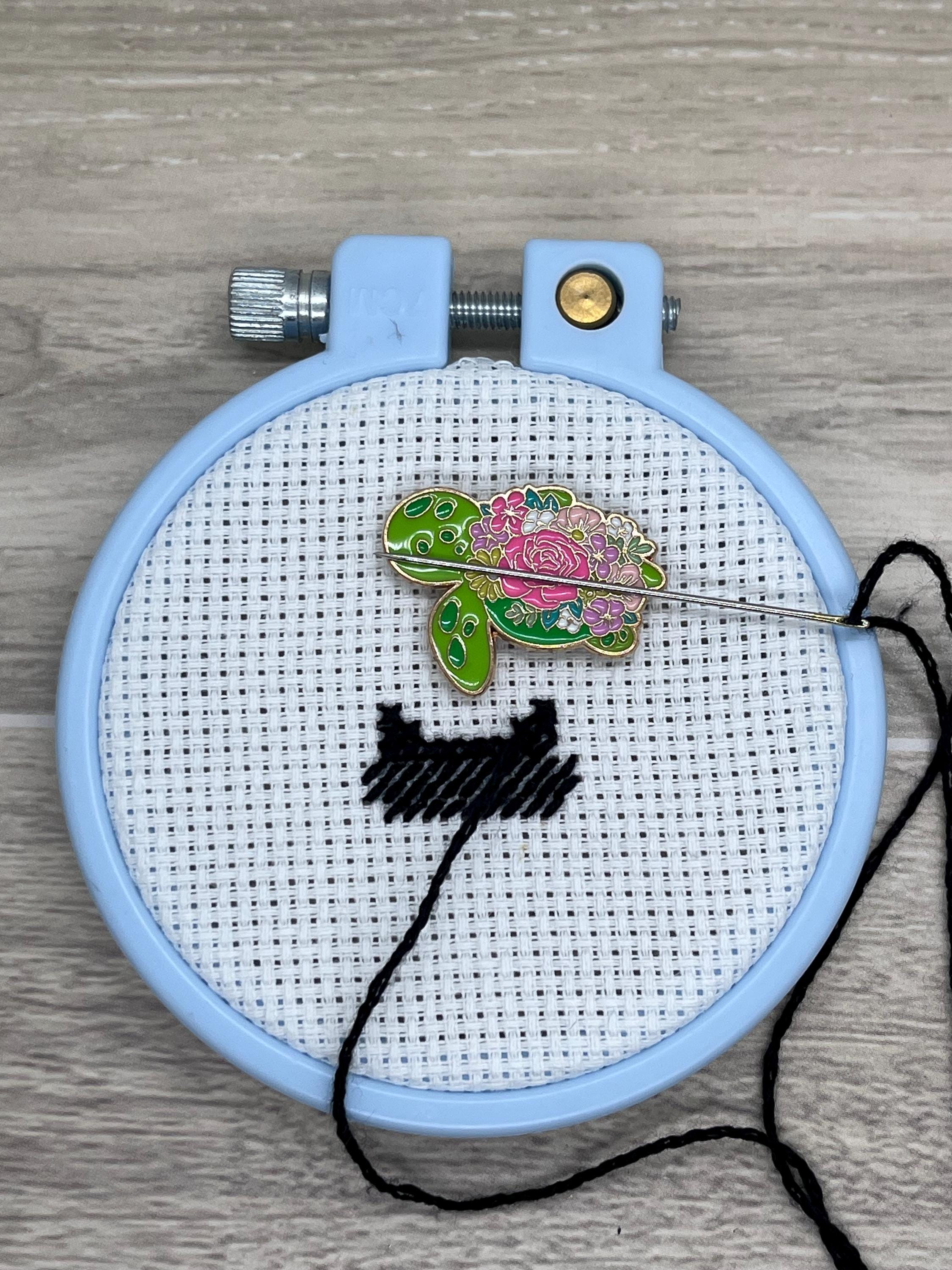 Animal Flower Needle Minder