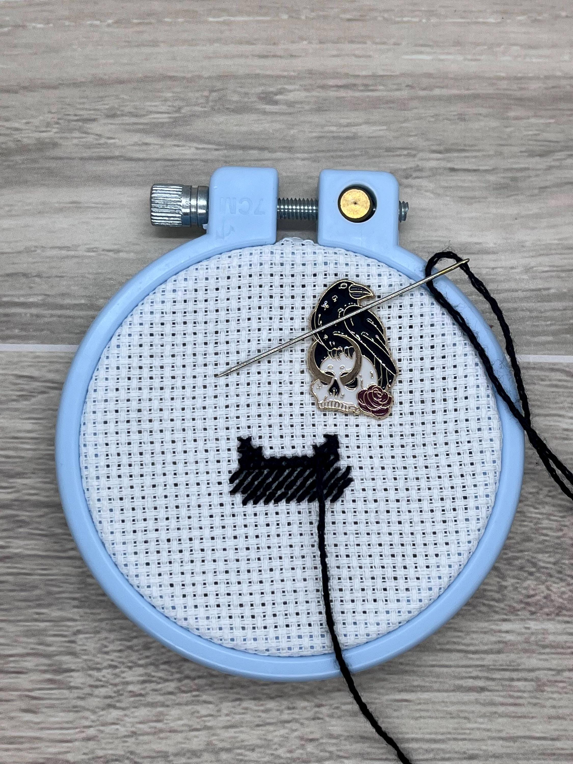 Gothic Needle Minder