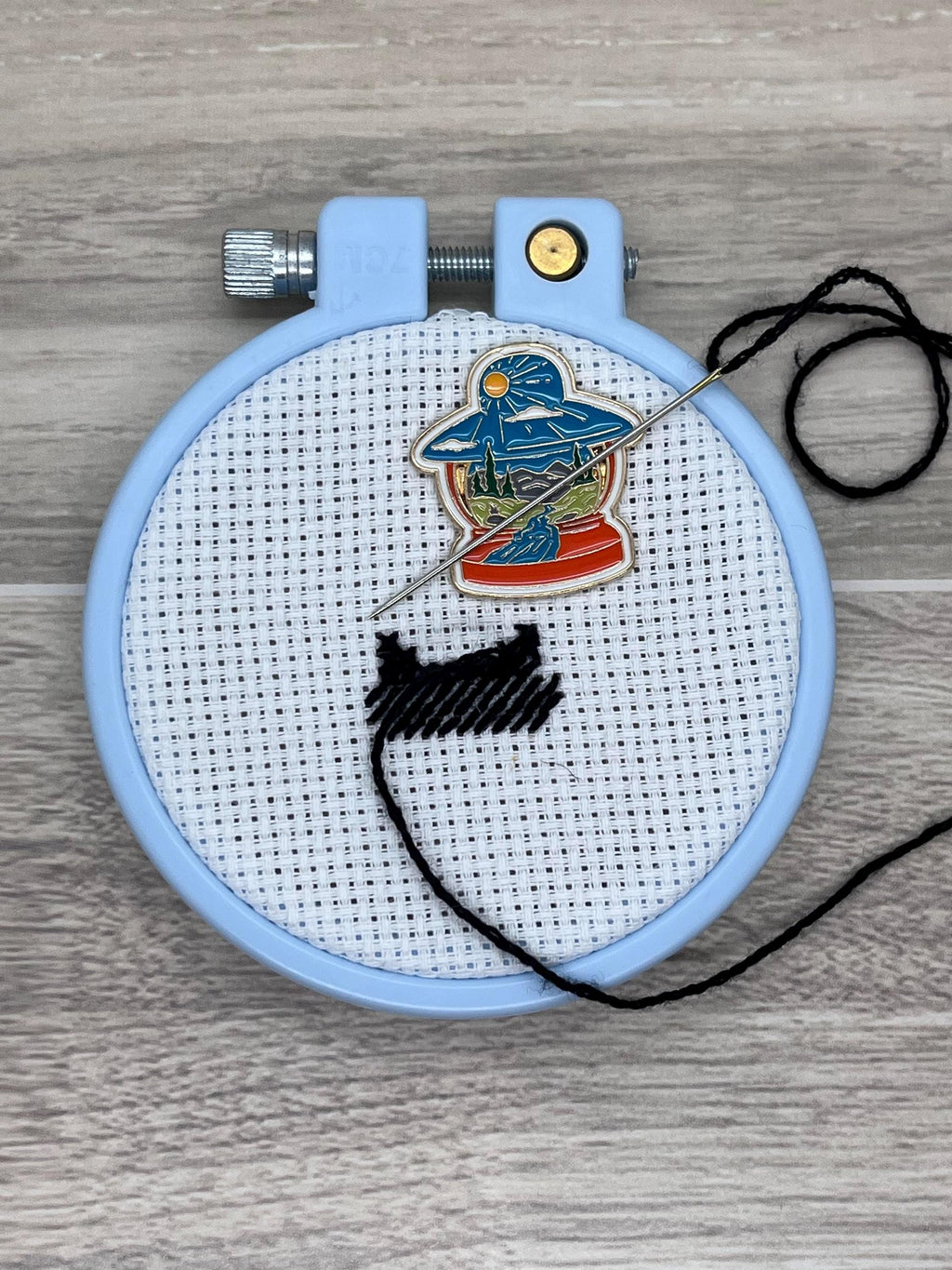 Camping Needle Minder