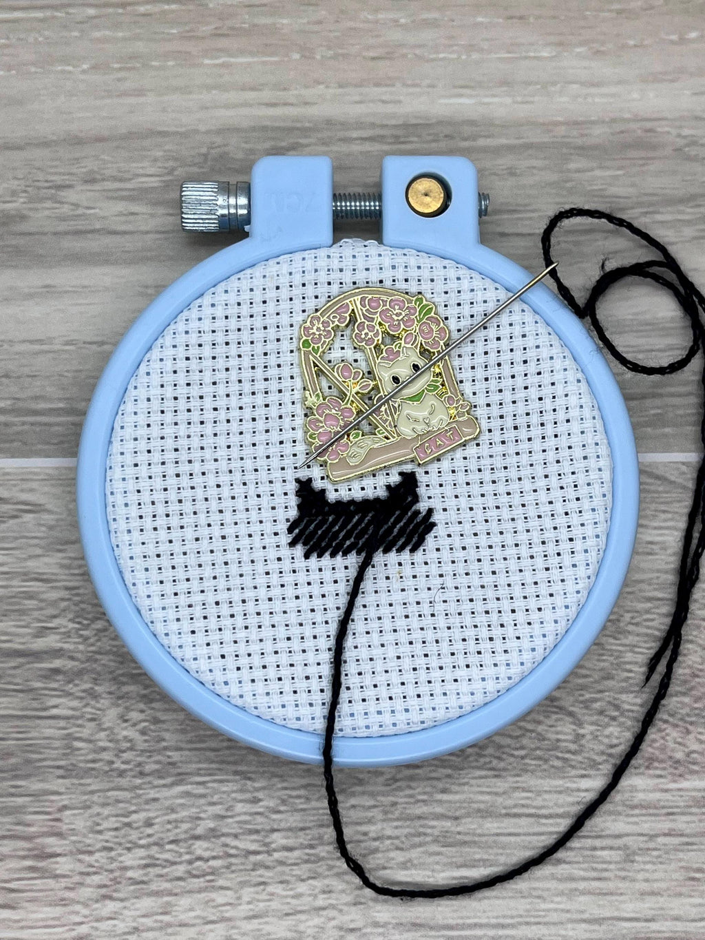 Yellow Cats and Pink Flowers Needle Minders